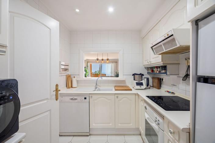 Image No.7-2 Bed Apartment for sale