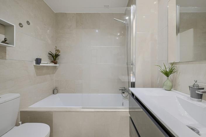 Image No.11-2 Bed Apartment for sale