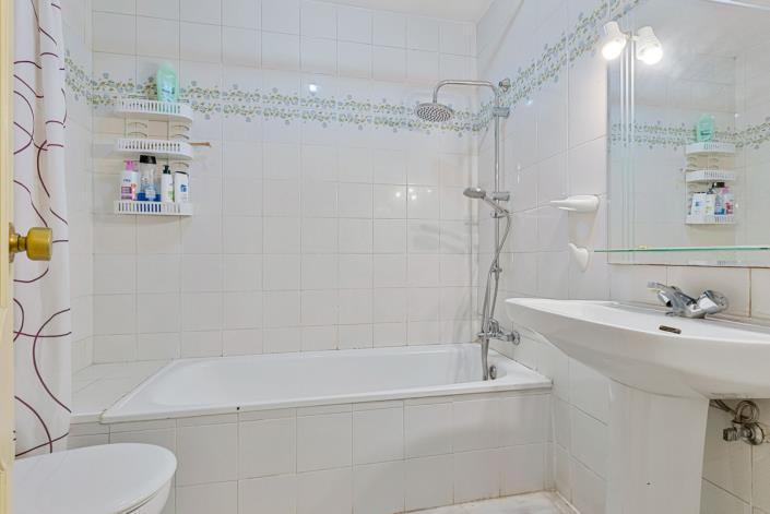 Image No.11-2 Bed Apartment for sale