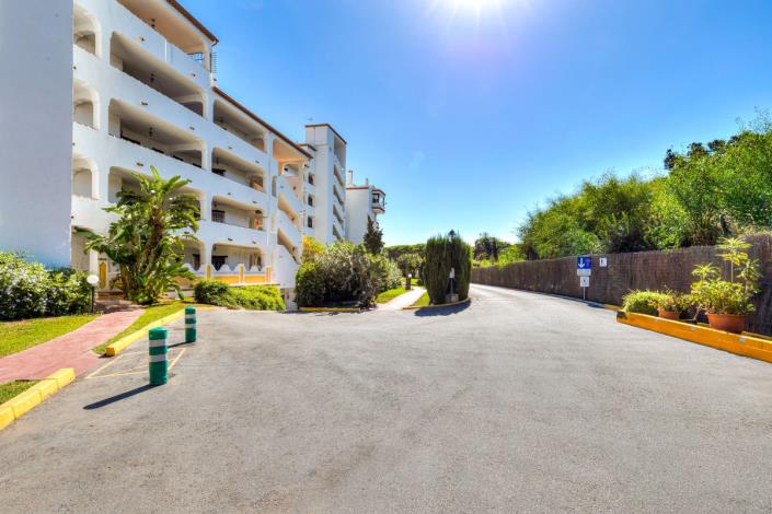 Image No.14-2 Bed Apartment for sale