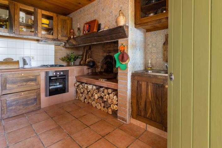 Image No.8-2 Bed House for sale