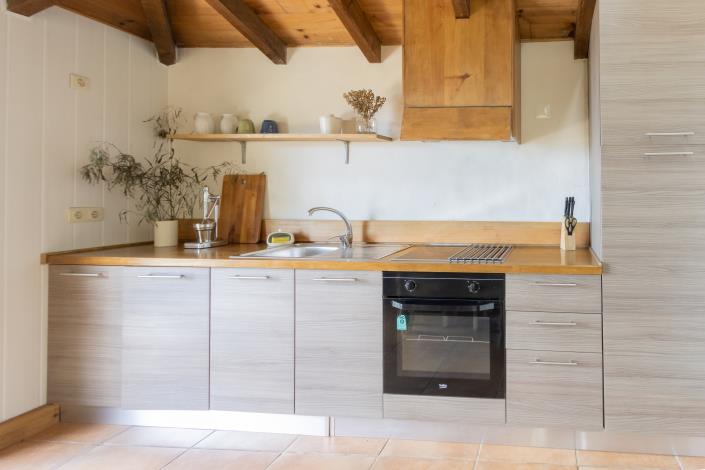 Image No.18-2 Bed House for sale