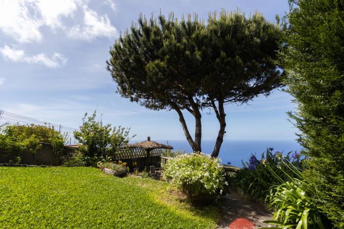 Image No.25-2 Bed House for sale