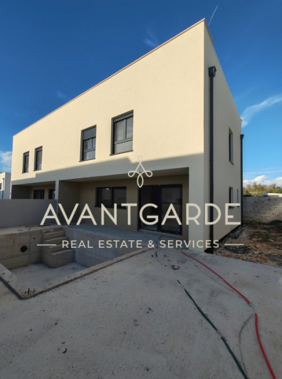 Image No.3-3 Bed Duplex for sale