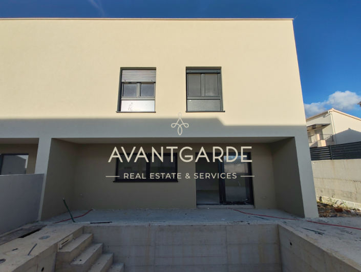 Image No.5-3 Bed Duplex for sale