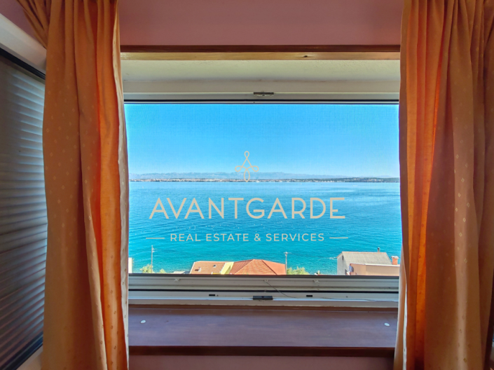 Image No.12-2 Bed House for sale