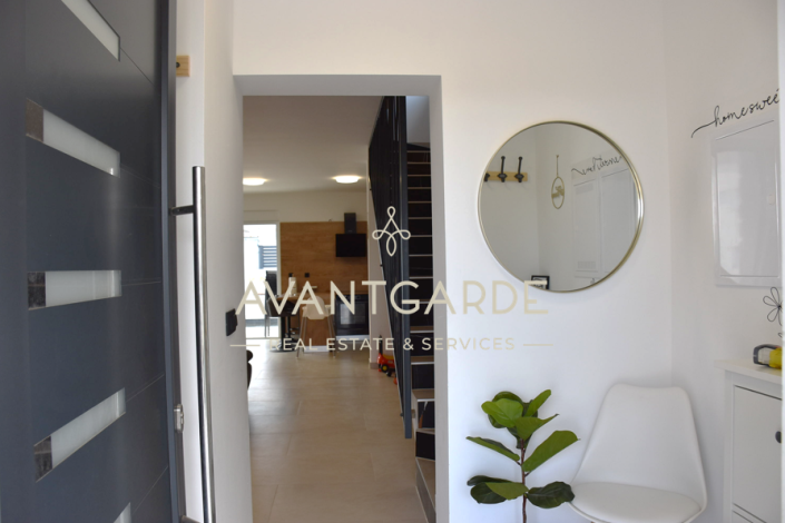 Image No.14-4 Bed House for sale