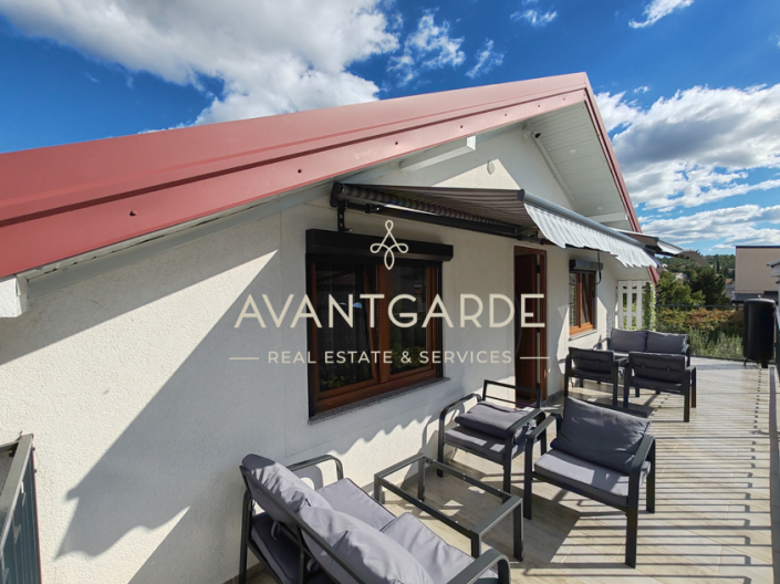 Image No.25-5 Bed House for sale