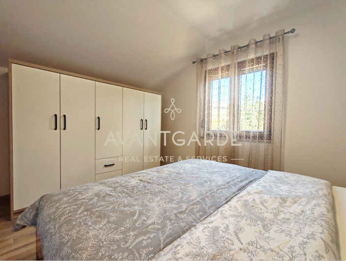 Image No.32-5 Bed House for sale