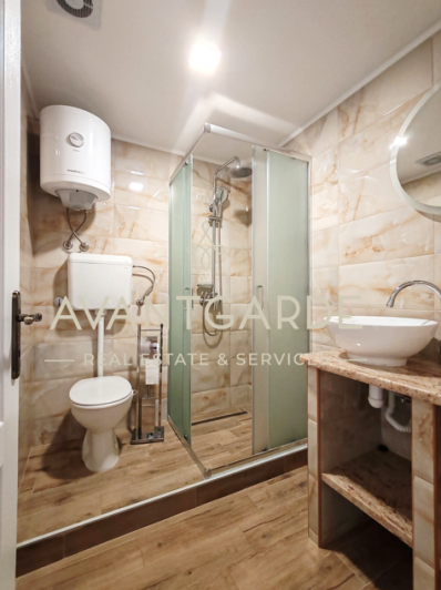 Image No.35-5 Bed House for sale