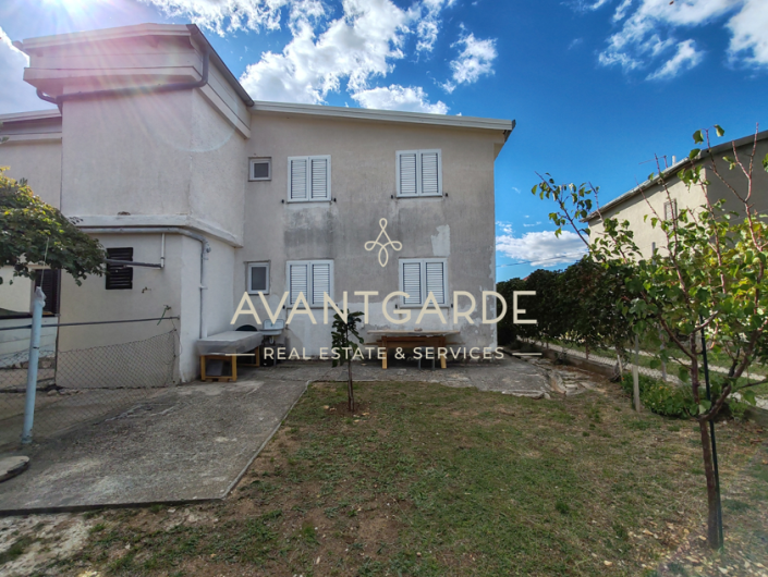 Image No.5-5 Bed House for sale