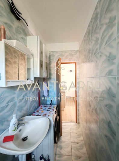 Image No.12-5 Bed House for sale