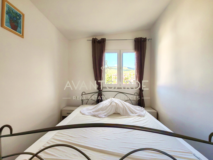 Image No.13-5 Bed House for sale