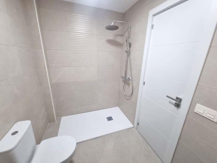 Image No.24-3 Bed Apartment for sale