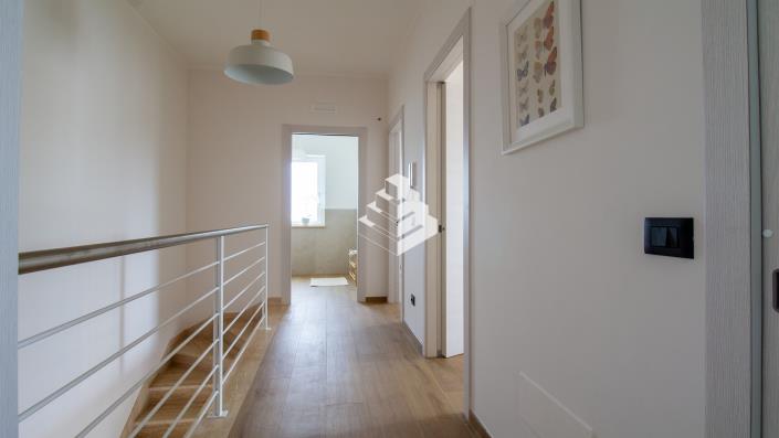 Image No.20-3 Bed Semi-Detached for sale