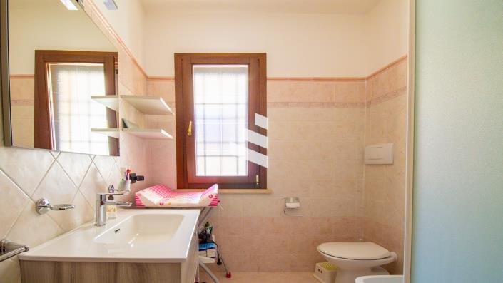 Image No.14-2 Bed Cottage for sale