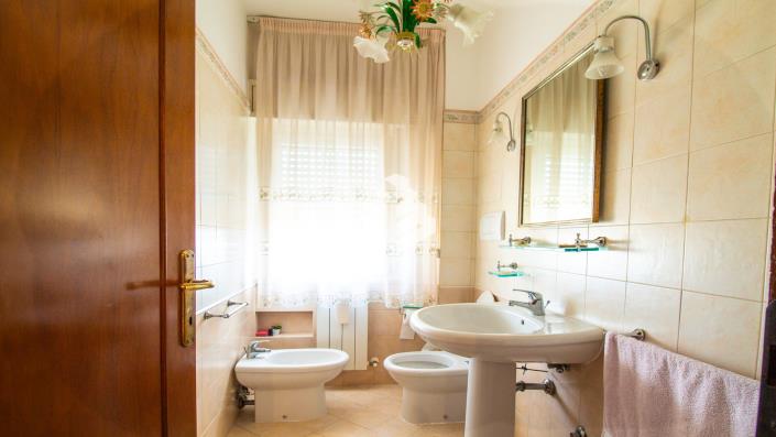 Image No.15-3 Bed Apartment for sale