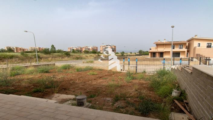 Image No.20-4 Bed Semi-Detached for sale