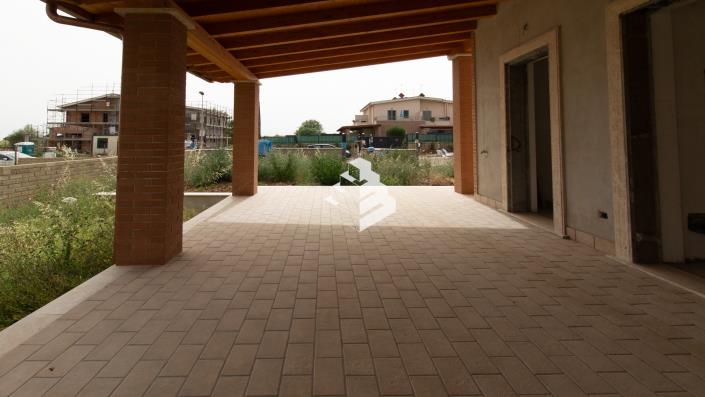 Image No.3-4 Bed Semi-Detached for sale