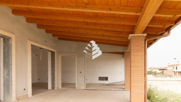 Image No.5-4 Bed Semi-Detached for sale