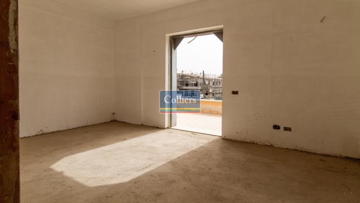 Image No.11-4 Bed Semi-Detached for sale