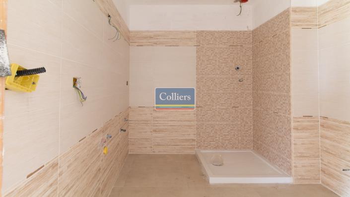 Image No.18-4 Bed Semi-Detached for sale