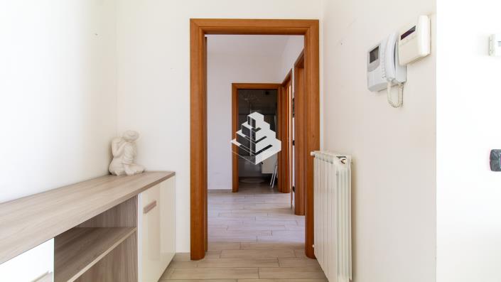 Image No.8-Appartement de 2 chambres à vendre à Pomezia