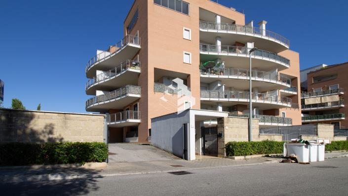 Image No.3-Appartement de 2 chambres à vendre à Pomezia