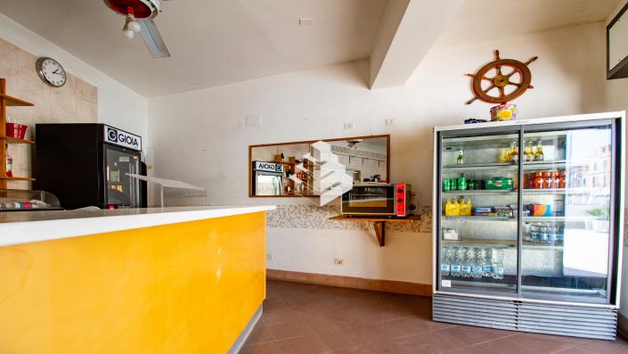 Image No.6-Commercial de 1 chambre à vendre à Pomezia