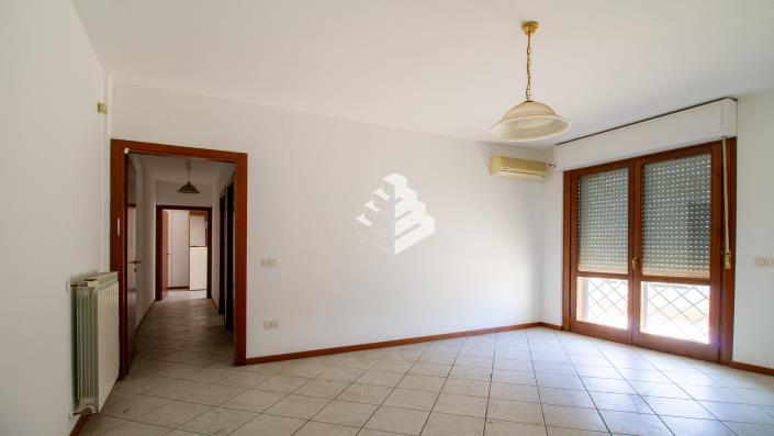 Image No.6-Appartement de 2 chambres à vendre à Pomezia