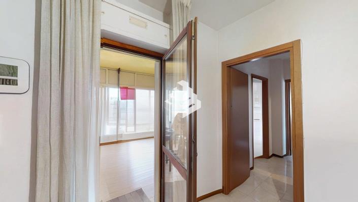 Image No.9-Appartement de 2 chambres à vendre à Pomezia