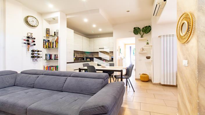 Image No.6-3 Bed Cottage for sale