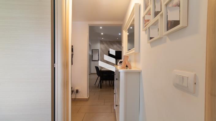 Image No.12-3 Bed Cottage for sale