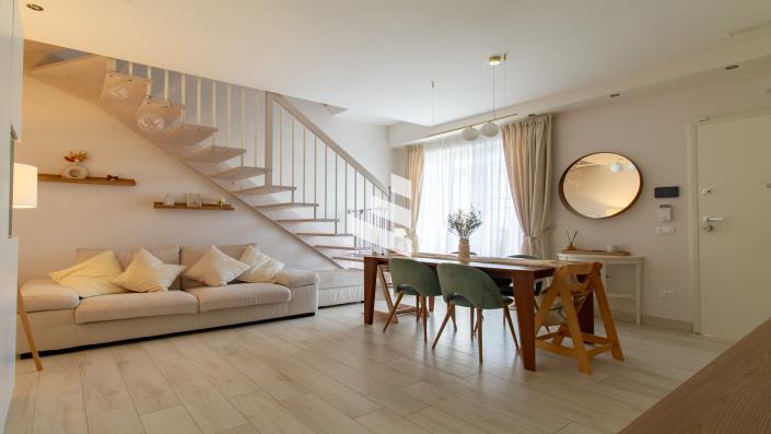 Image No.3-Chalet de 3 chambres à vendre à Pomezia