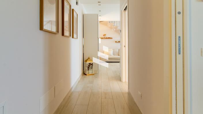 Image No.12-Chalet de 3 chambres à vendre à Pomezia