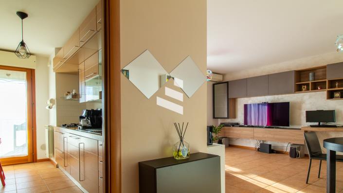 Image No.8-Appartement de 2 chambres à vendre à Pomezia