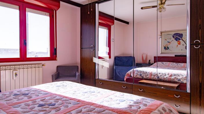 Image No.14-3 Bed Apartment for sale