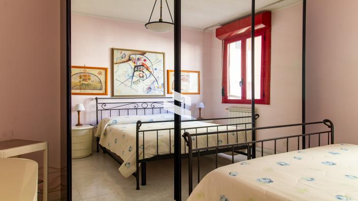 Image No.17-3 Bed Apartment for sale