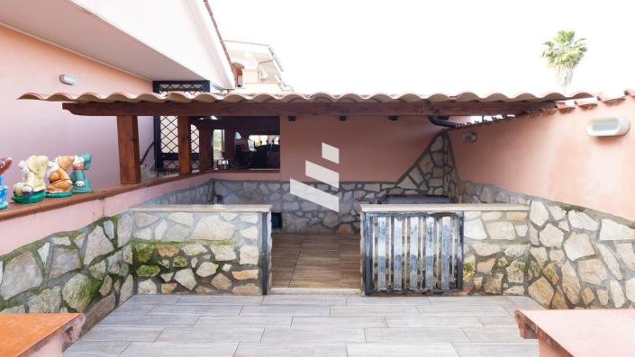 Image No.3-4 Bed Villa for sale