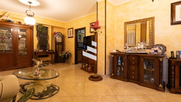 Image No.4-4 Bed Villa for sale