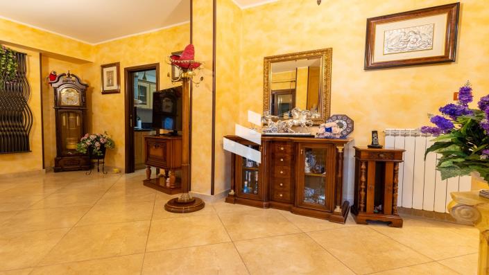 Image No.5-4 Bed Villa for sale