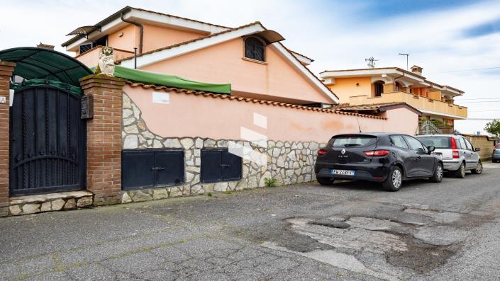 Image No.18-4 Bed Villa for sale