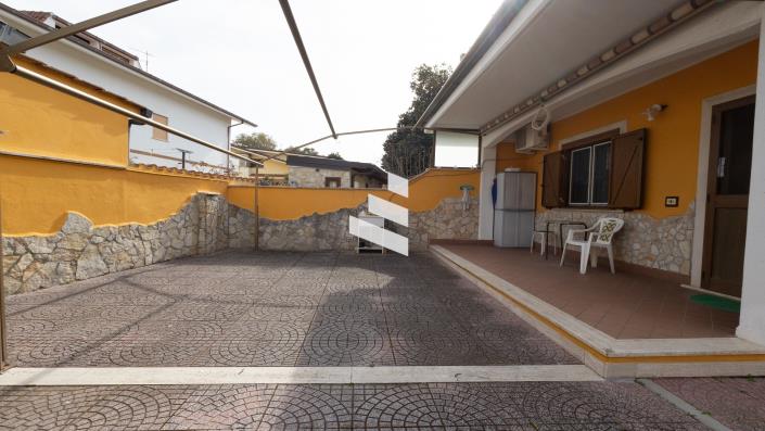 Image No.16-Villa de 2 chambres à vendre à Pomezia