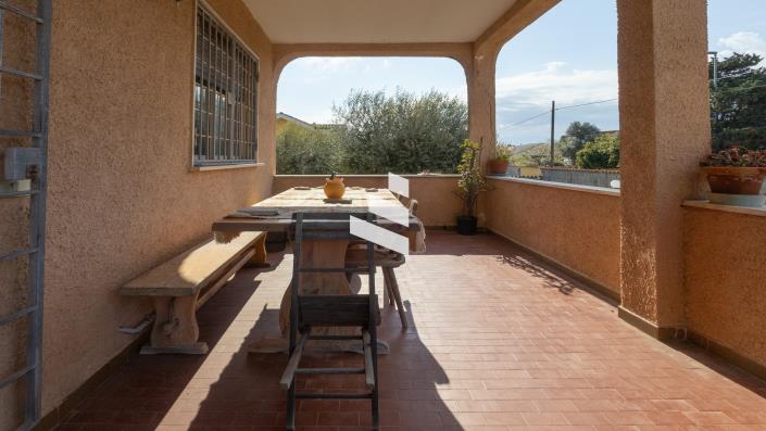 Image No.3-4 Bed Villa for sale