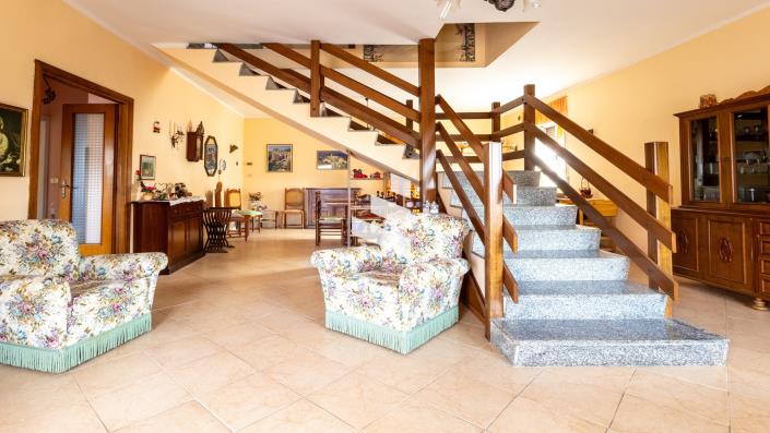 Image No.4-4 Bed Villa for sale