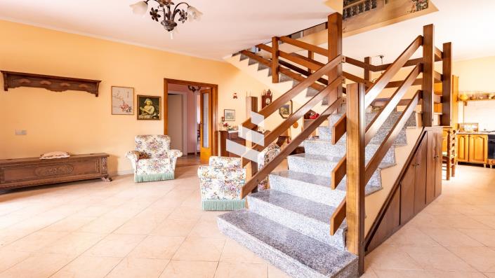 Image No.6-4 Bed Villa for sale