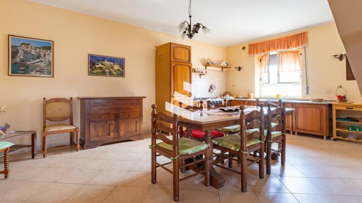 Image No.8-4 Bed Villa for sale