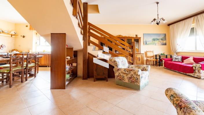 Image No.9-4 Bed Villa for sale