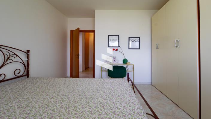 Image No.10-1 Bed Apartment for sale