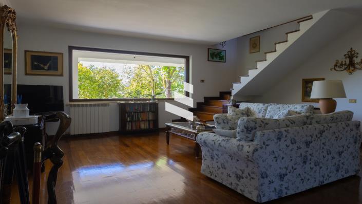 Image No.9-3 Bed Villa for sale